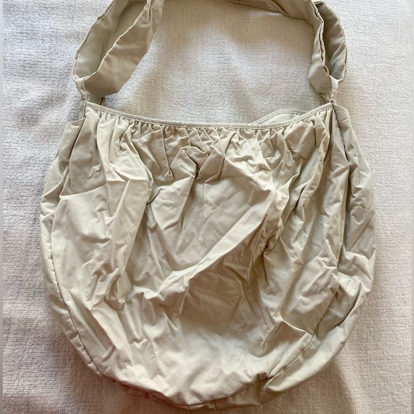 Cute Bershka Oversized Bag - Picture 2 of 3